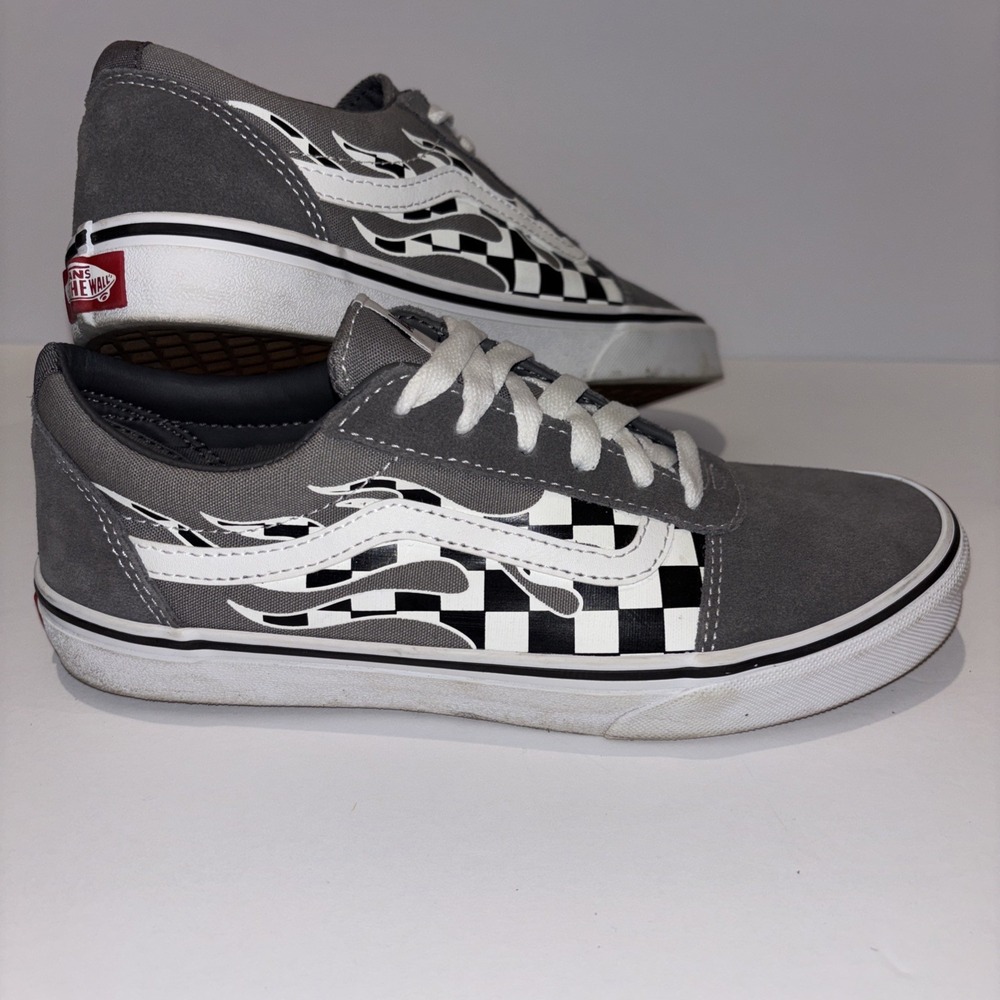 Vans Old Skool Youth 6.0 Gray Suede Checker Flame Skate Shoes EUR 38 Women 7.5